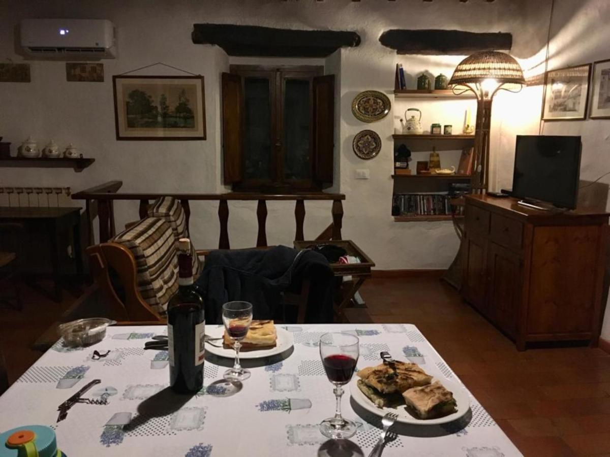 La Cuccia - La Villa-San Pacrazio Ambra ภายนอก รูปภาพ